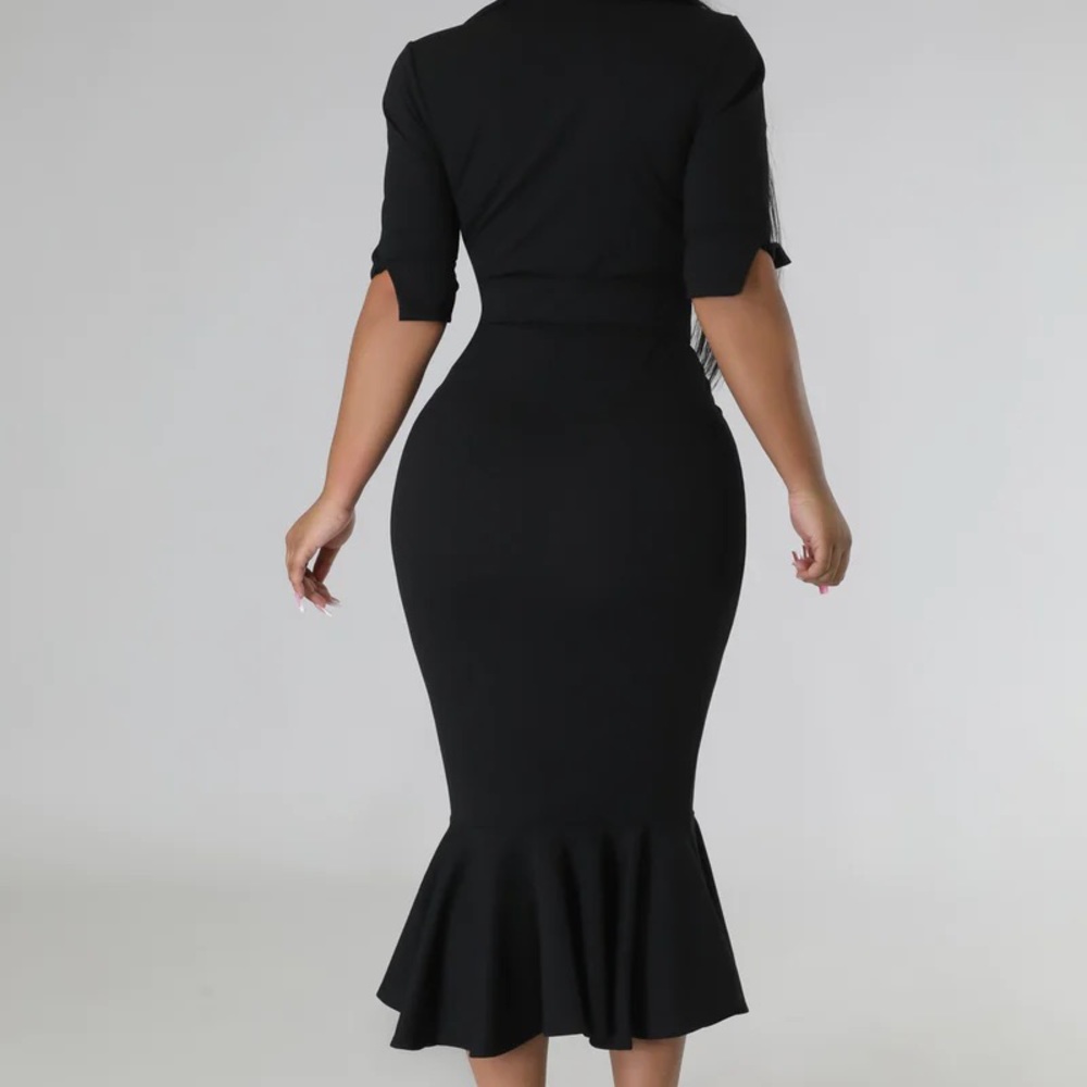 💕❤️🥰BLACK MIDI BELTED DRESS🥰❤️💕 - Picture 2 of 3